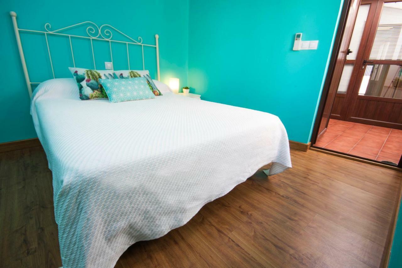 Apartamento Ciudad Monumental Caces Esterno foto