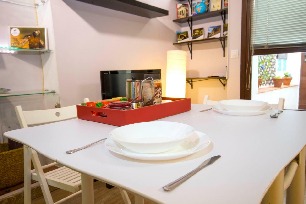 Apartamento Ciudad Monumental Caces Esterno foto